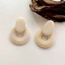Load image into Gallery viewer, Simple Retro Statement Earrings For Women