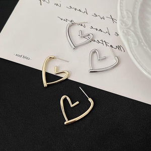 Gap-shaped Heart Silver Needle Earrings