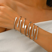 Load image into Gallery viewer, Exaggerated Bangle Bracelet Hollow-out Wristband